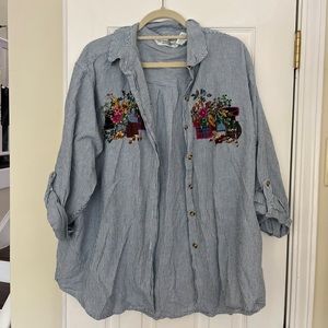 Garden Flower Chambray Button Down